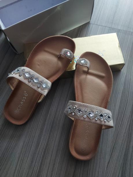 Sandale, piazza italia,38