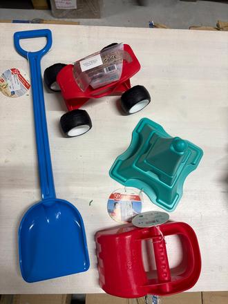 Hape - nove hračky do piesku,