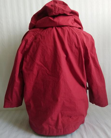 Červená prechodná bundička, albert tiburce, 110