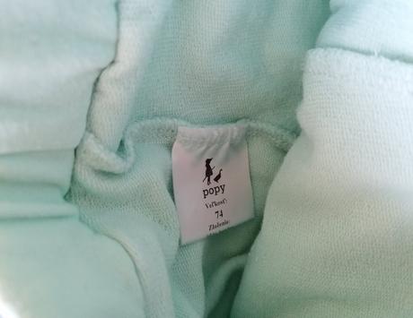 Legíny s volanmi, 74