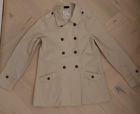 Béžový plášť, takko,164