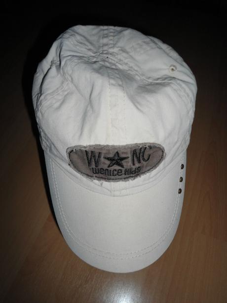 Detska kremova šiltovka, 