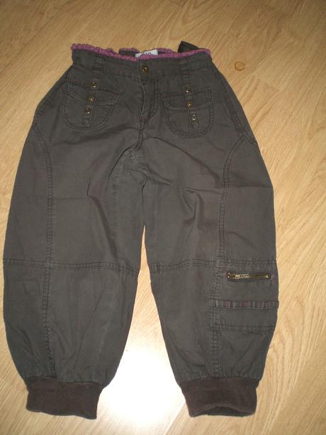 Moderné gaťuše, reserved,152