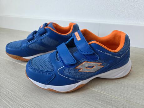 Tenisky, 36