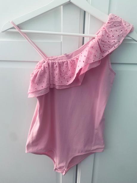 Body s čipkou, idexe,152