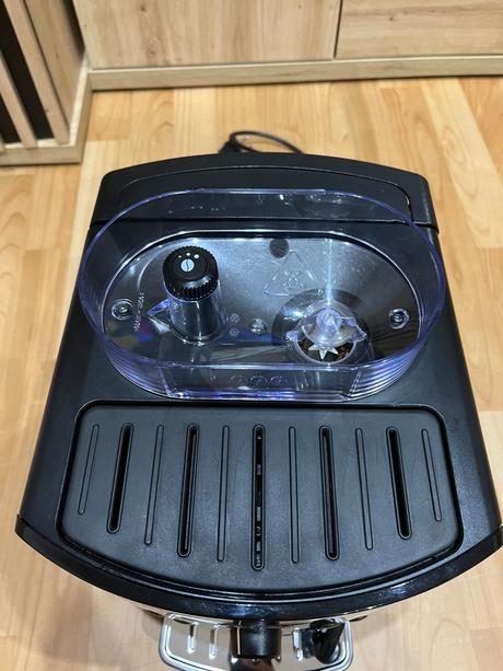 Predám automatický kávovar krups ea81, krups