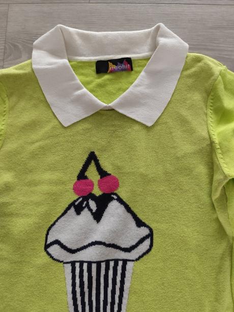 Svetrík zmrzlinkovy, s