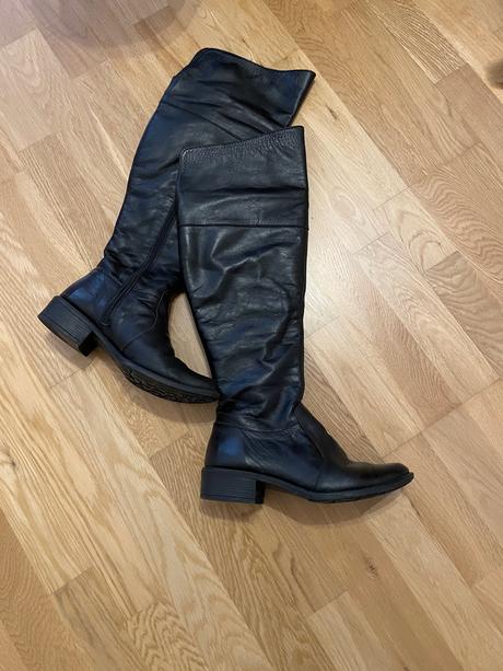 Kožené čižmy, 37