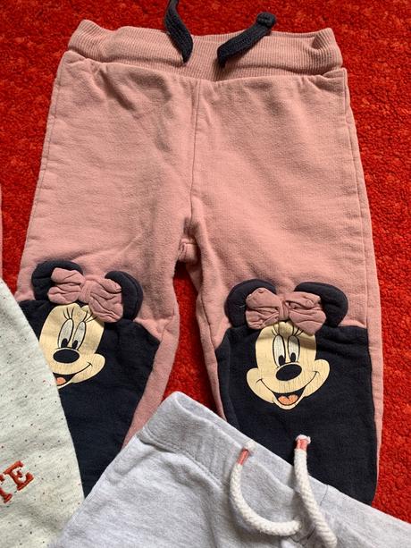 4 ks tepkaky a 1 leginy, c&a,74