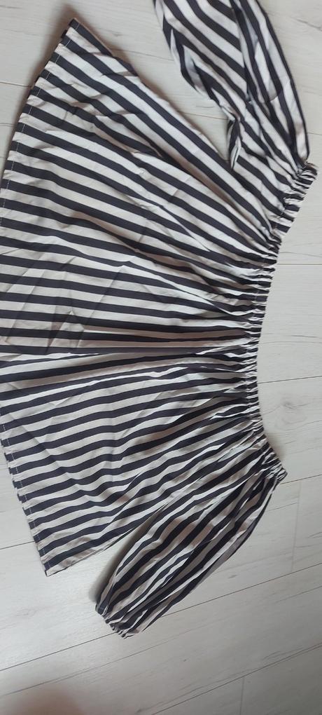 Sexi blúzka s odhalenými ramenami a dlhymi rukávmi, m