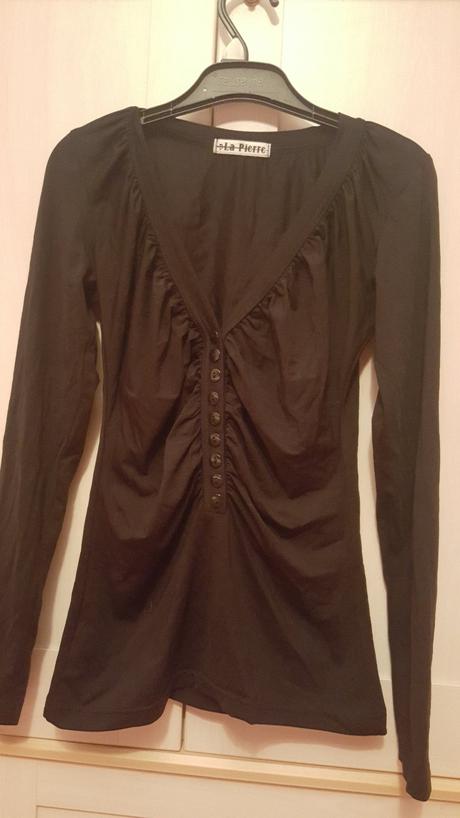 Tricko s gombikmi, 38