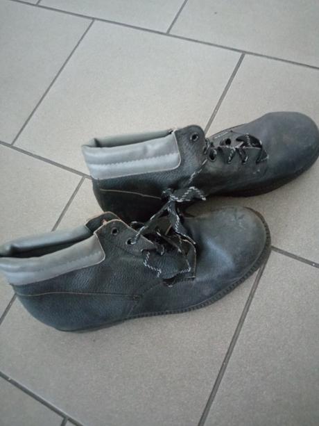 S oceľovou spicou, 45