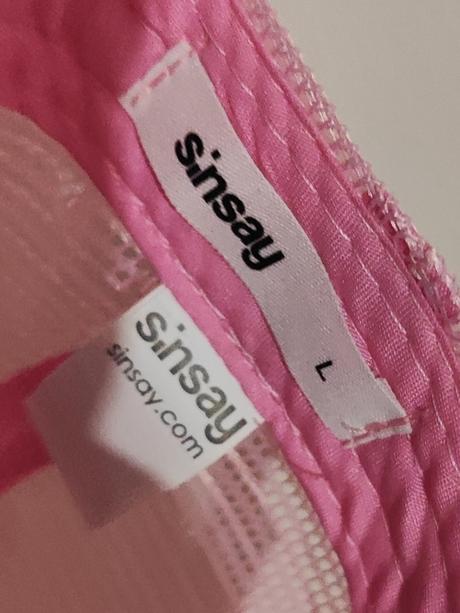 Šiltovka jednorožec, sinsay,134