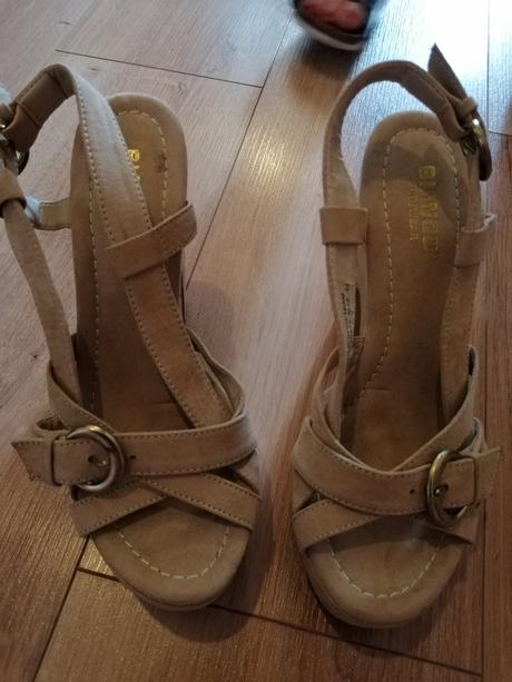 Sandálky na platforme, 37