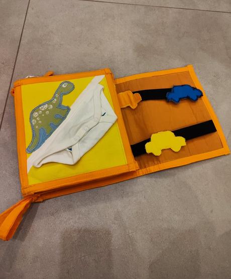 Handmade montessori knižka, 