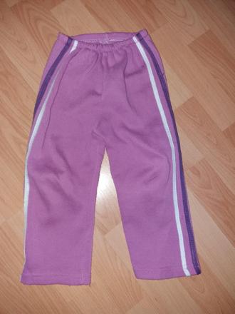 Teplákové nohavice, 98