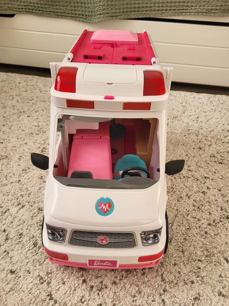Barbie sanitka, 