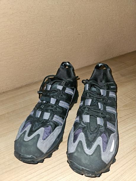 Adidas 42 1/2, adidas,42