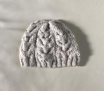 128/152 rucne pletená ciapka,8-12 r., 140