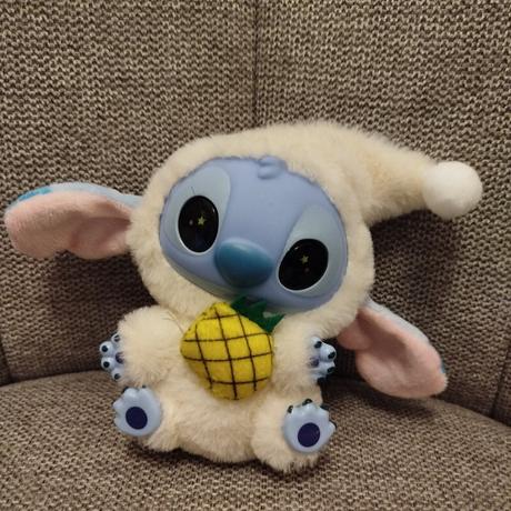 Labubu stitch + 5 disney figúrok stitch, 