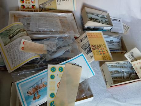 Plastikové modely kovozávody prostejov, smer, reve, 