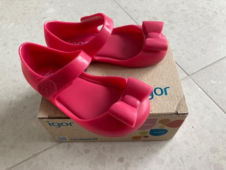 Roztomilé sandálky igor, 24