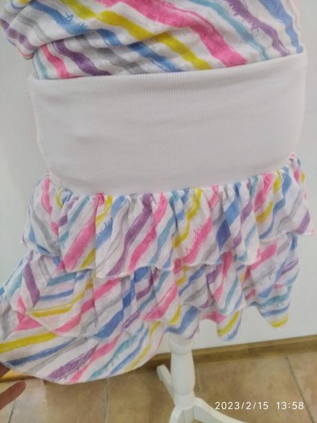 Nadherny komplet,top a sukňa, m