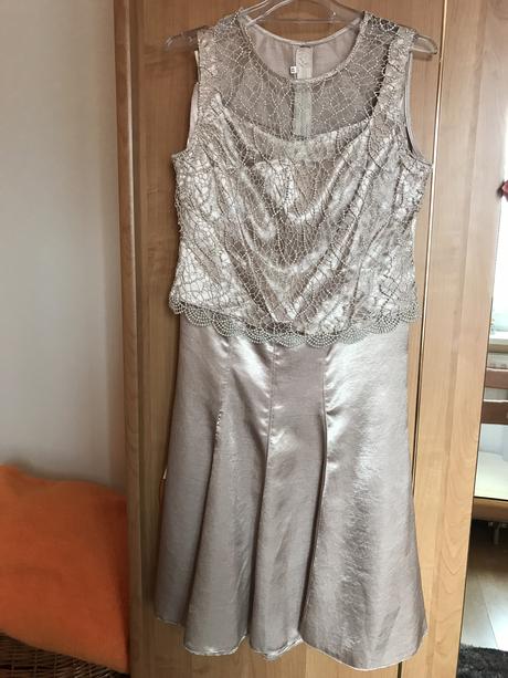 Spoločenské saty, 42