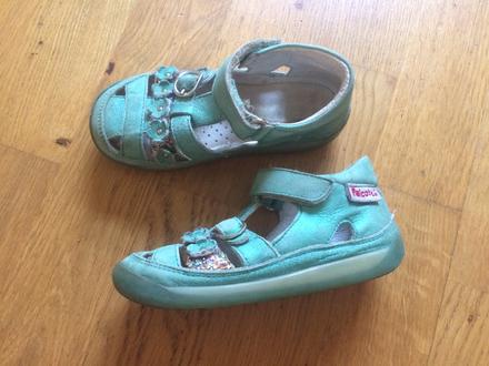 Krásne kožené sandalky, 26