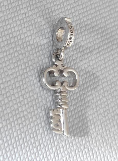 Strieborný prívesok rosato,