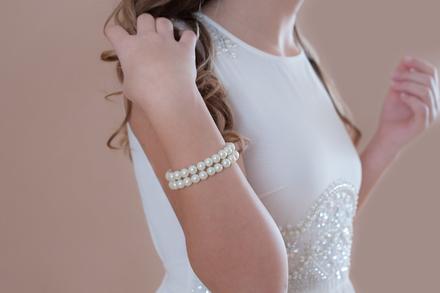 Dvojitý perlový náramok,