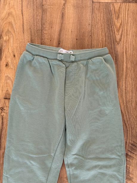 Tepláčky, zara,152