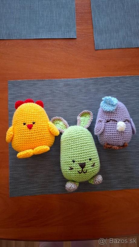 Háčkované dekorácie, hračky, 