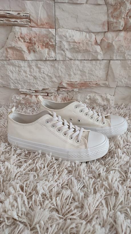 Tenisky meniace farbu, reserved,35