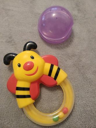 Hrkavka a puzdro na dudlik,