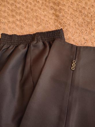 Čierne nohavice 46č, 46