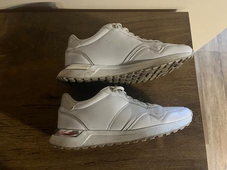 Botasky, deichmann,39