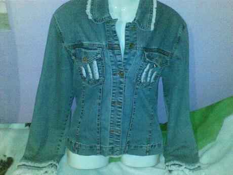 Zaujímavá rifľová bundička, l