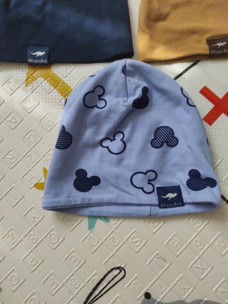 Dvojvrstvove čiapky, rada,74