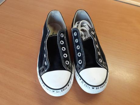 Číny tesnisky, nelli blu,34