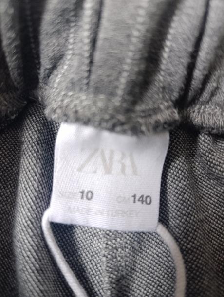 Široké nohavice, zara,140