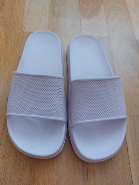 Šľapky veľkosť 37, 37