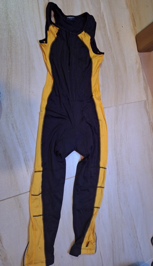 Cyklistický overal, č. s, s