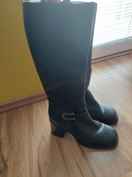 Kozene cizmy na podpatku c.39, 39