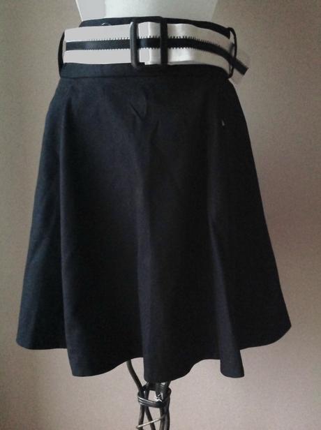 Sukňa s visackou, 38