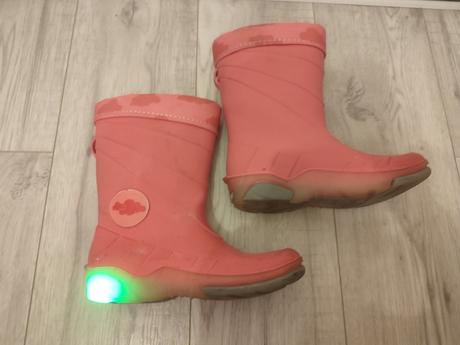 Zateplene svietiace gumaky, lupilu,28