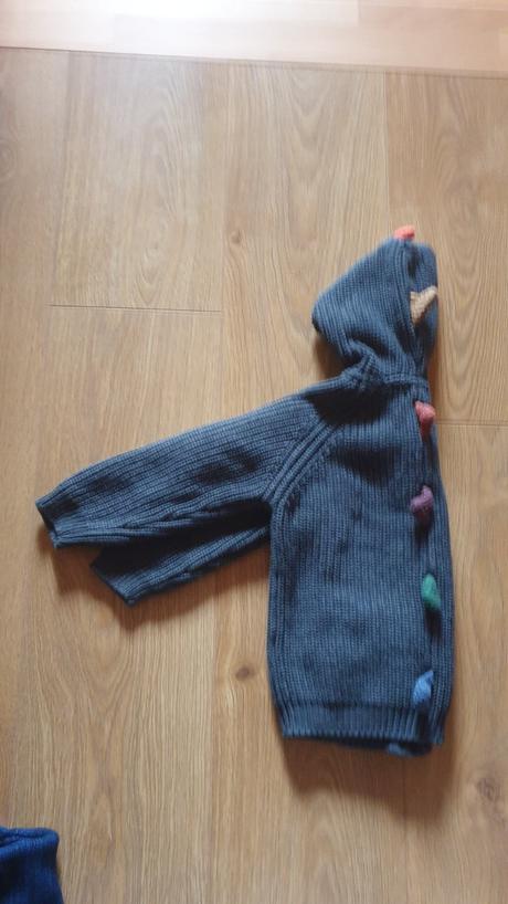 Svetrík dino, next,92