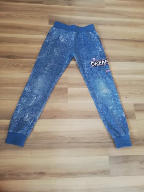 Nohavicove tepláky na jesen, lusa,146