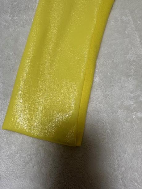 Nádherný kombinovaný žltý sukňový kostým magenta, l / m