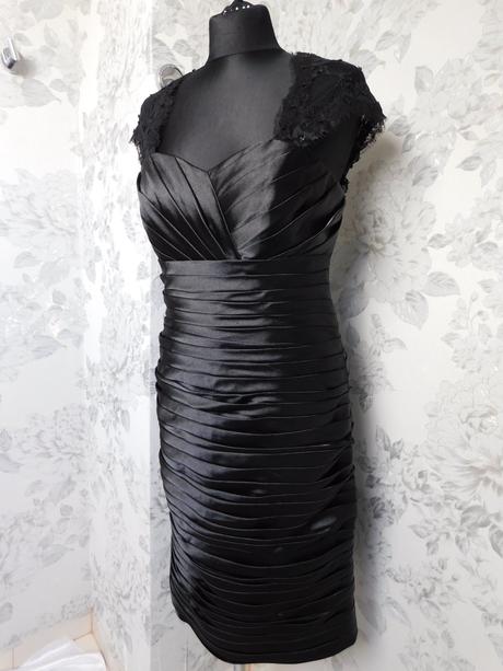 Luxusne puzdrove šaty, 40